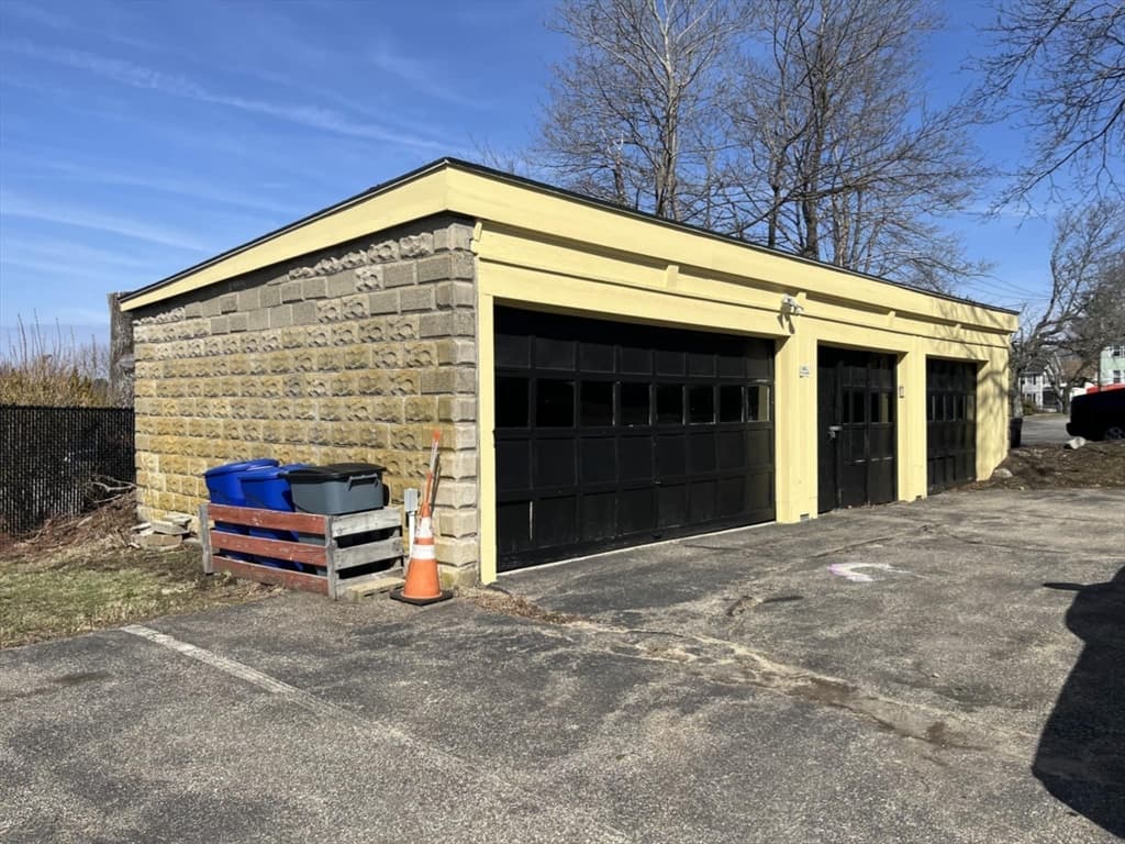 Commercial Sale at 8-10 Pleasant Street, Leicester MA 01524, photo 3 of 34
