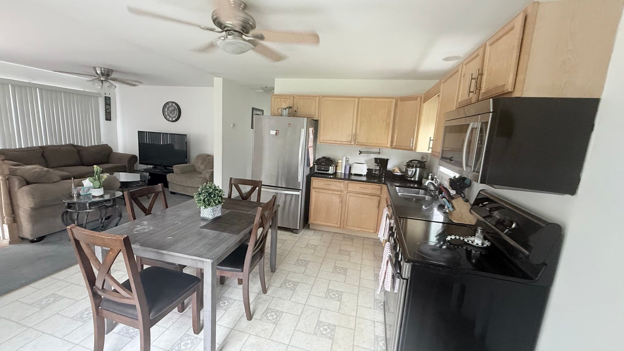 2 Family - 2 Units Side by Side at 297 Elm St, Somerset MA 02726, photo 24 of 36