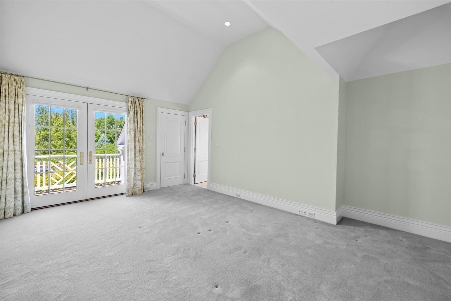 Single Family Residence at 10 Andrea Dr, Hopkinton MA 01748, photo 34 of 42