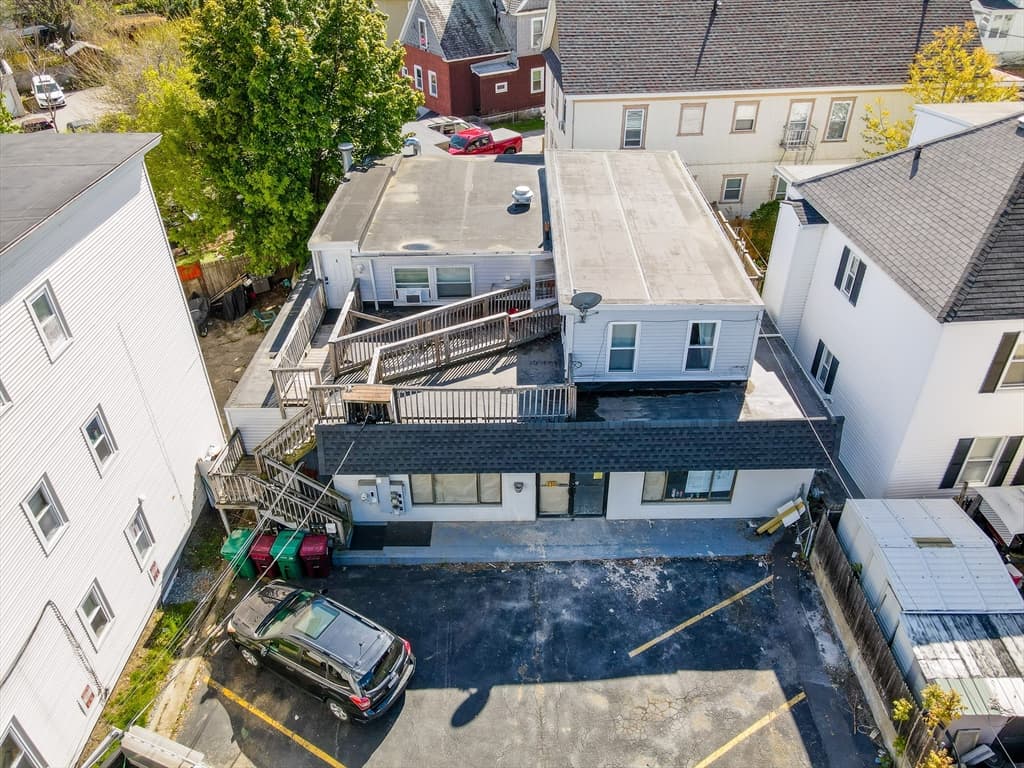230 Cumberland Rd, Lowell MA 01850 photo 4