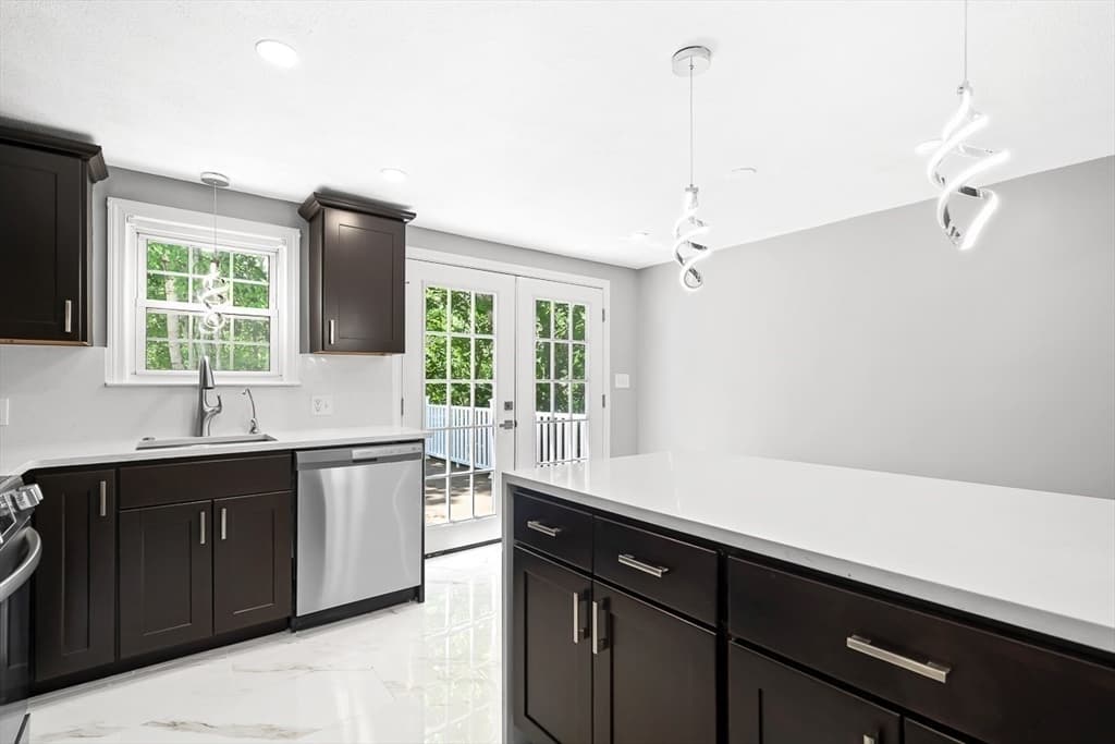 Single Family Residence at 18 Adams St, Plymouth MA 02360, Plymouth, photo 11 of 39