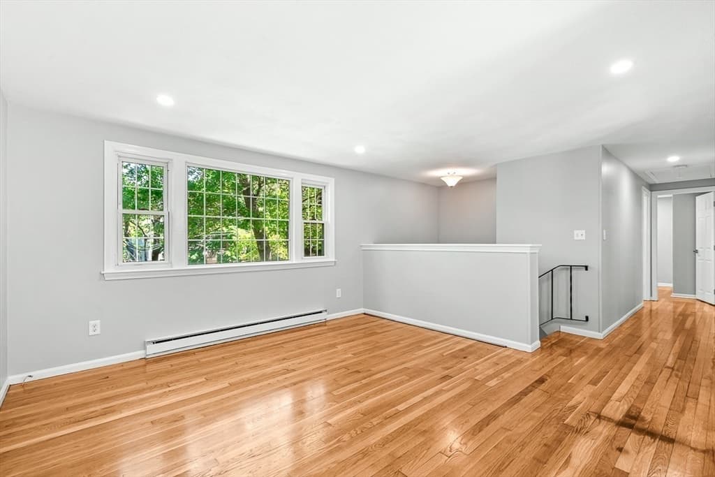 Single Family Residence at 18 Adams St, Plymouth MA 02360, Plymouth, photo 4 of 39