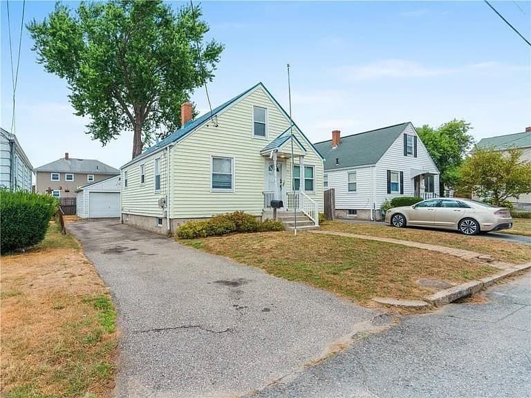 85 Manistee St, Pawtucket RI 02861 photo 12