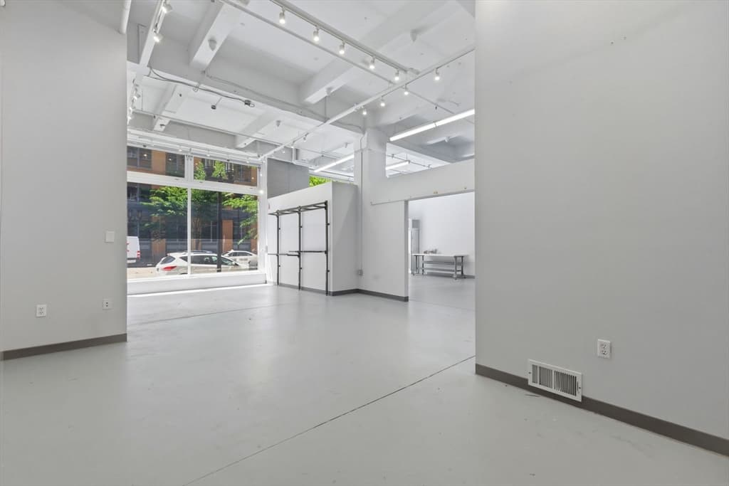 300 Summer St # 11, Boston MA 02210 photo 2