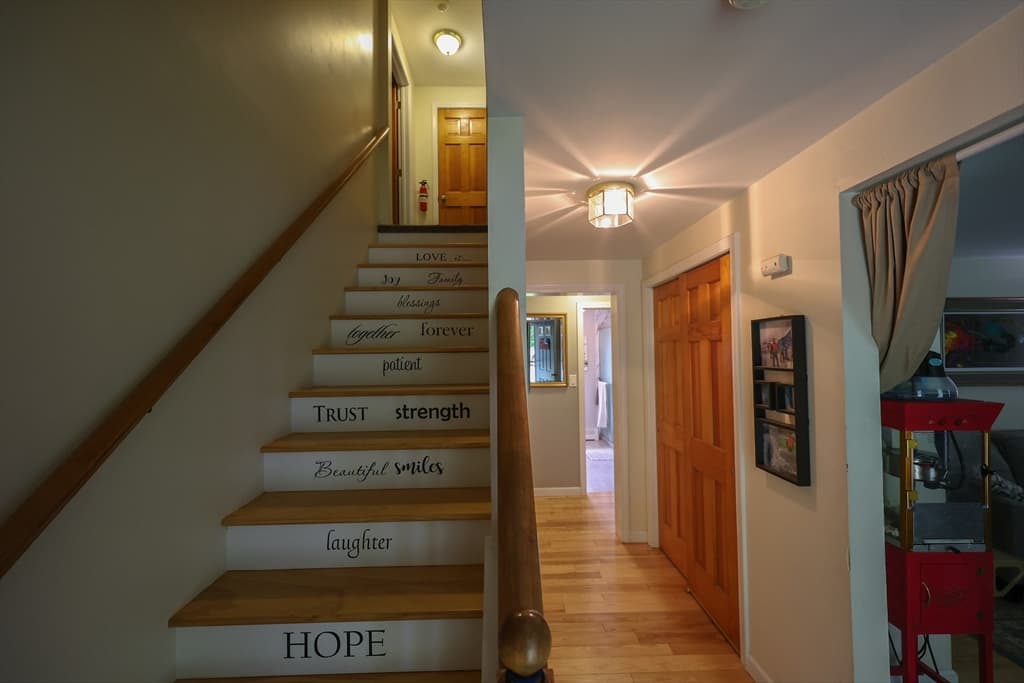 Single Family Residence at 167 South Shelburne Rd., Greenfield MA 01301, Greenfield, photo 8 of 42