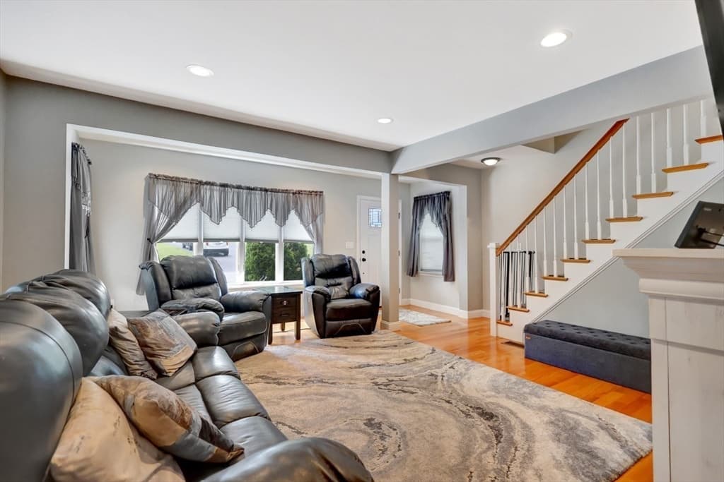 Single Family Residence at 173 Forest St, Methuen MA 01844, Methuen, photo 7 of 35