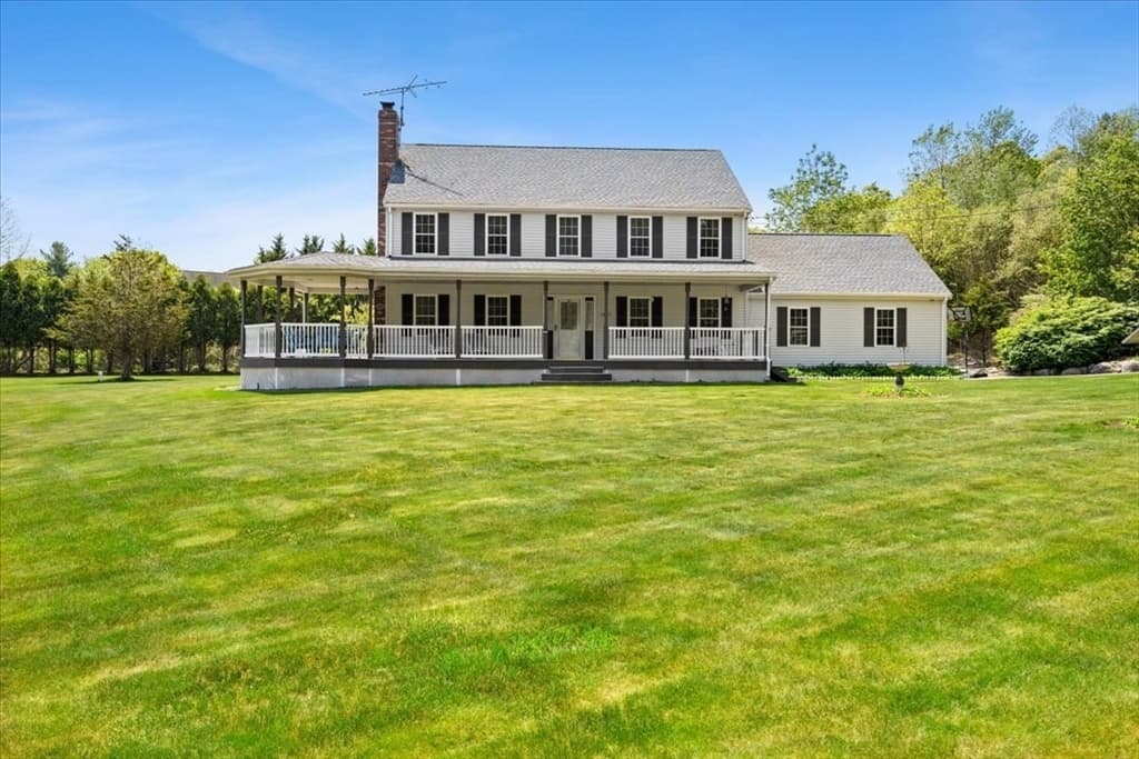 Single Family Residence at 1805 Oak Grove Dr, Dighton MA 02764, Dighton, photo 2 of 40