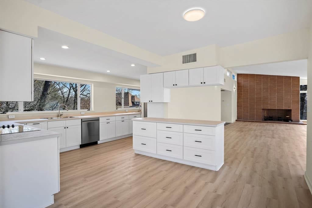 45 Weymouth Avenue, Boston MA 02132 photo 6