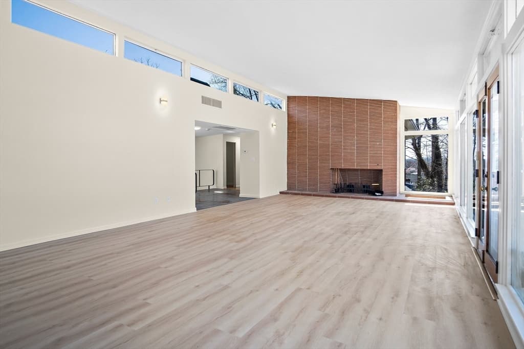 45 Weymouth Avenue, Boston MA 02132 photo 9