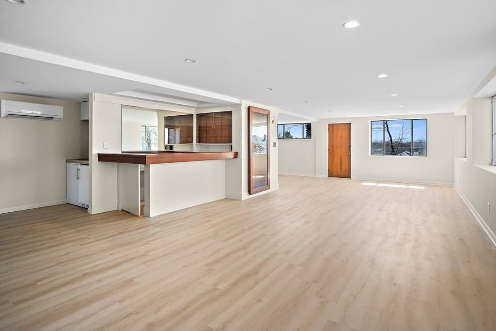 45 Weymouth Avenue, Boston MA 02132 photo 10