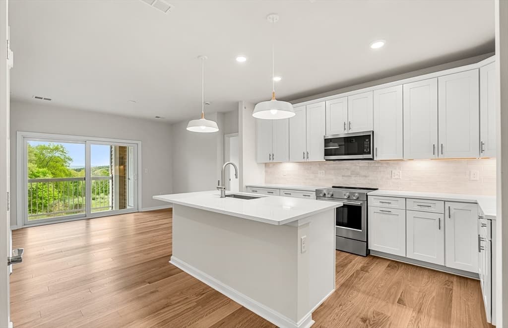 Condominium at 5 Peters Farm Way # 408, Westborough MA 01581, photo 7 of 40