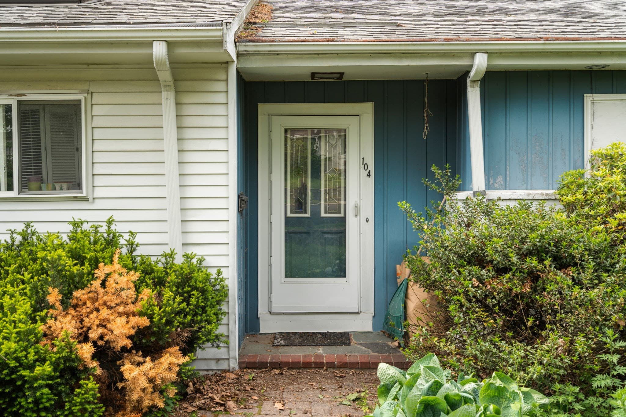 Residential at 104 Oldham Rd, Newton MA 02465, Newton, photo 4 of 10