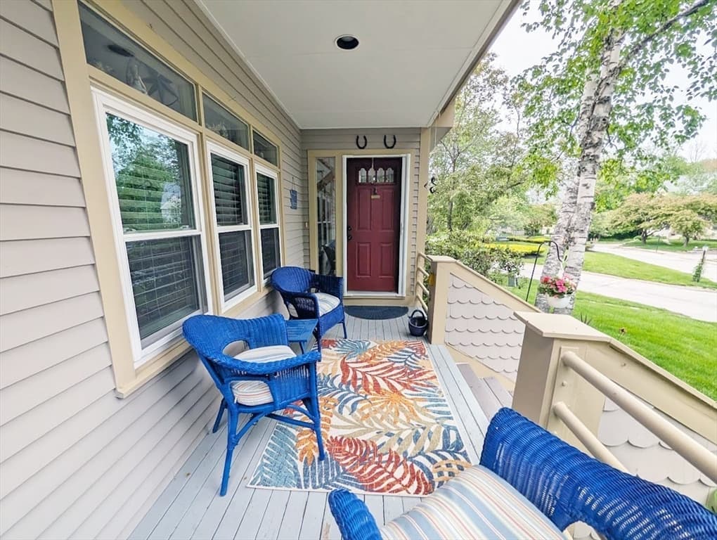 Condominium at 4 Lanes End # 3, Ipswich MA 01938, Ipswich, photo 2 of 20