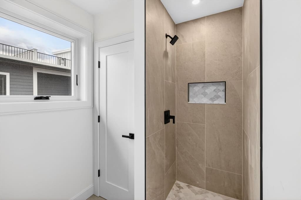 16 Northend Blvd # 7, Salisbury MA 01952 photo 12