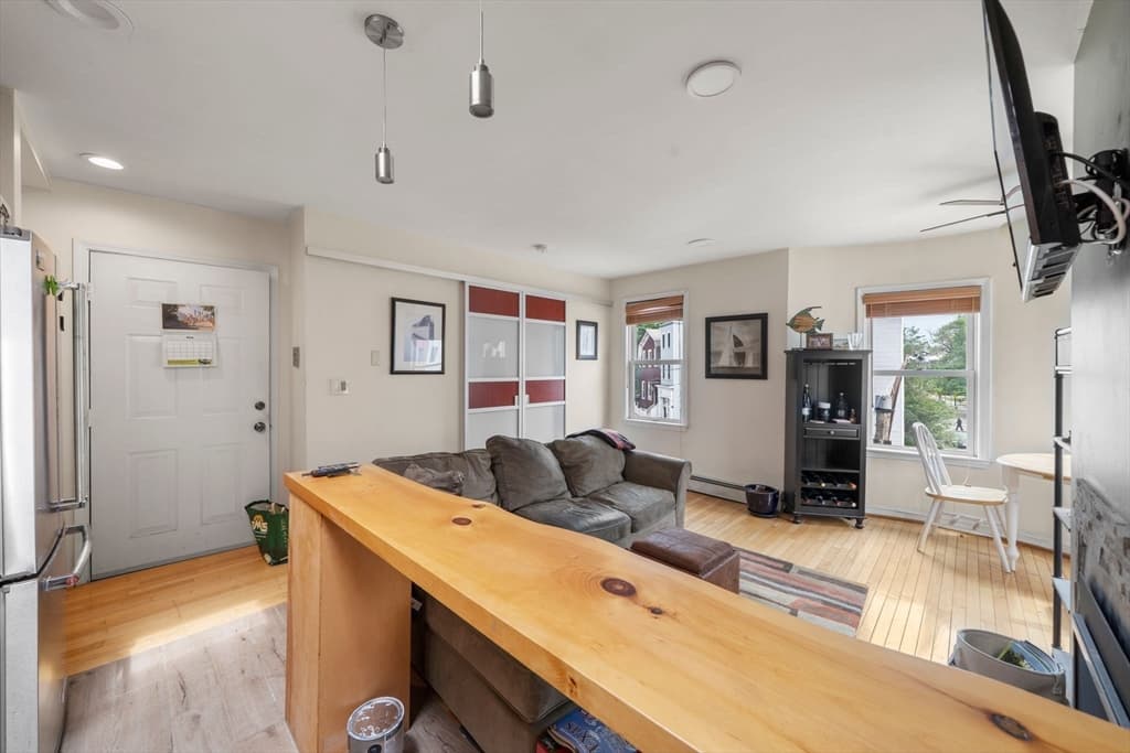 Condominium at 239 Dorchester St # 3, Boston MA 02127, Boston, photo 6 of 22