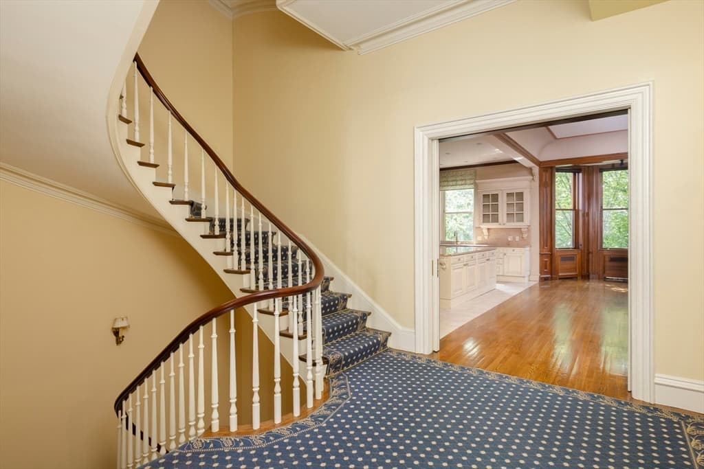 129 Commonwealth Avenue, Boston MA 02116 photo 13
