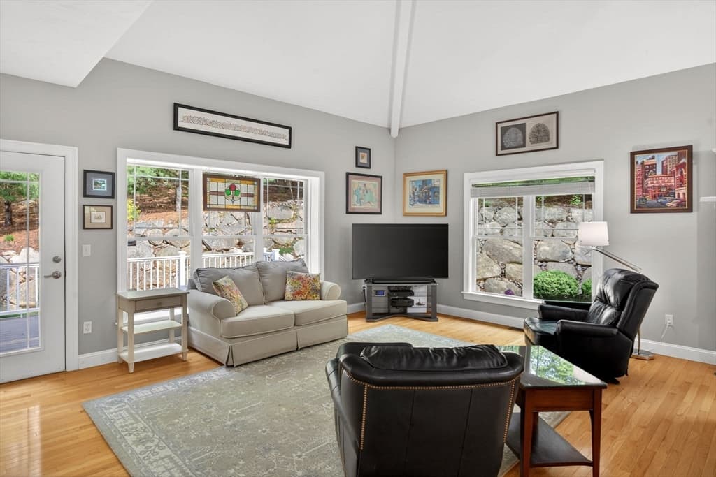 Condominium at 25 Seton Highlands # 25, Plymouth MA 02360, photo 12 of 36