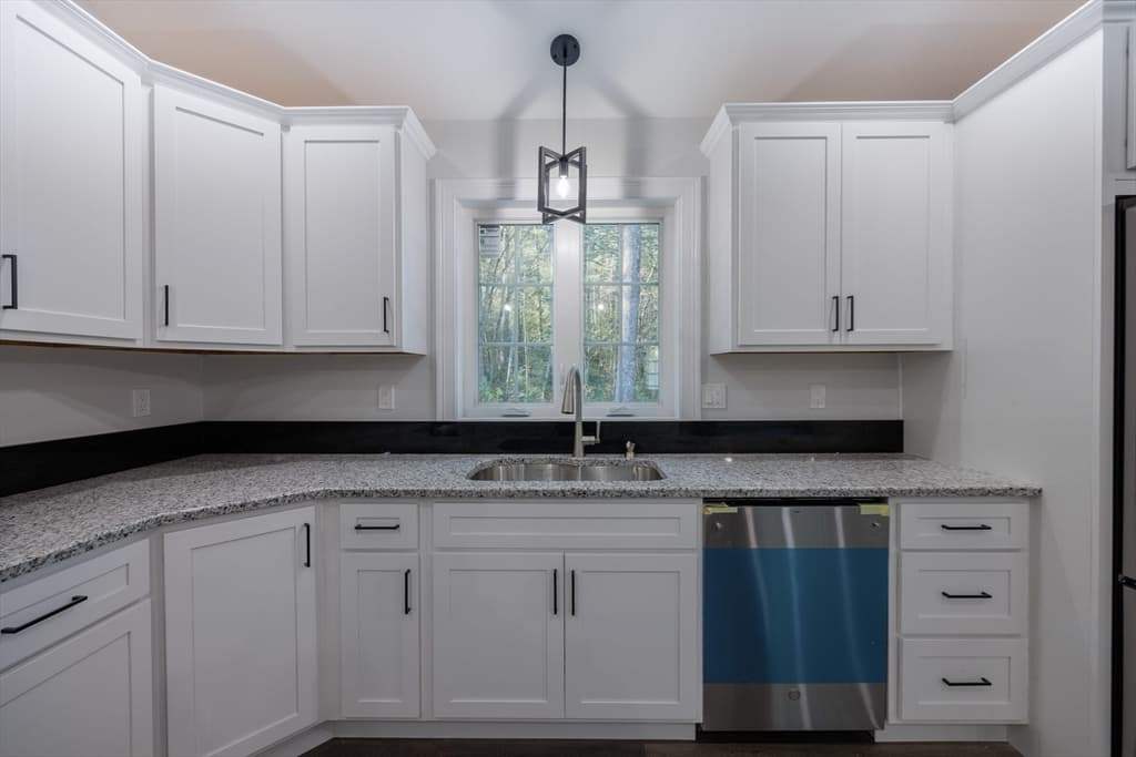 Single Family Residence at 199 Palmer Rd, Brimfield MA 01010, Brimfield, photo 11 of 40
