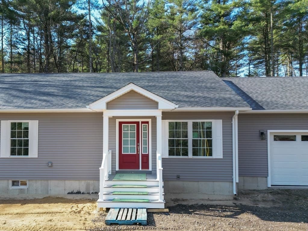 Single Family Residence at 199 Palmer Rd, Brimfield MA 01010, Brimfield, photo 4 of 40