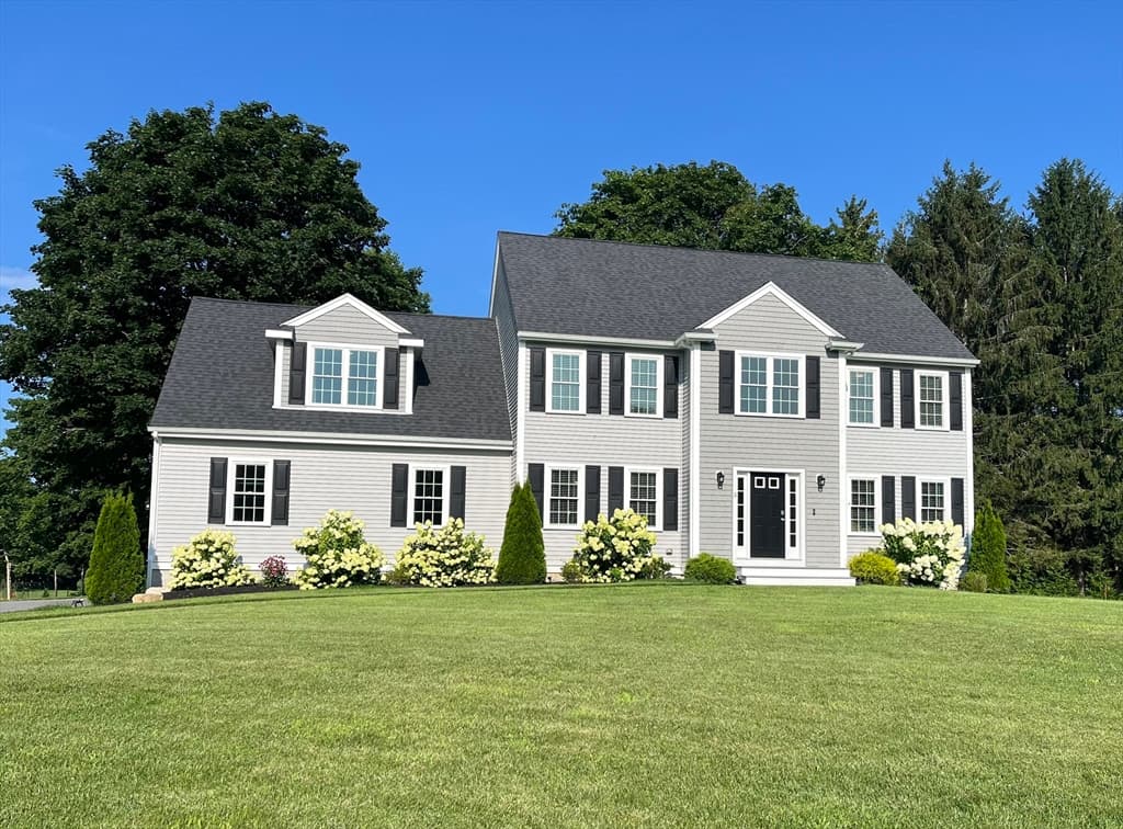 3 Crystal Spring Rd, Mattapoisett MA 02739