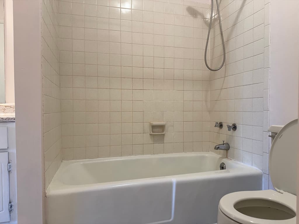 Condominium at 324 Russell Road # 109, Westfield MA 01085, Westfield, photo 13 of 18