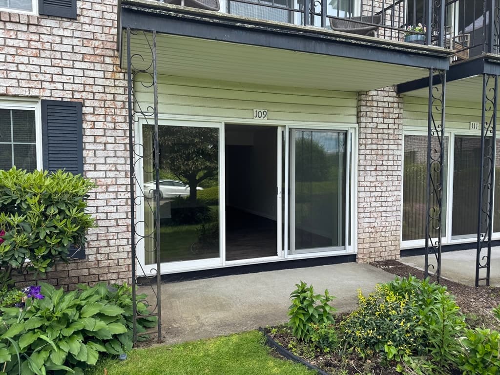 Condominium at 324 Russell Road # 109, Westfield MA 01085, Westfield, photo 17 of 18