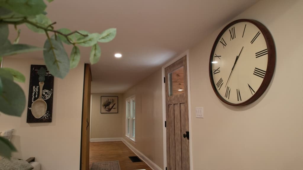 Single Family Residence at 616 Grove St, Framingham MA 01701, Framingham, photo 7 of 41