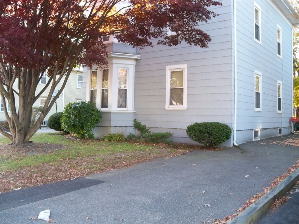 30 Hope St, Attleboro MA 02703 photo 2