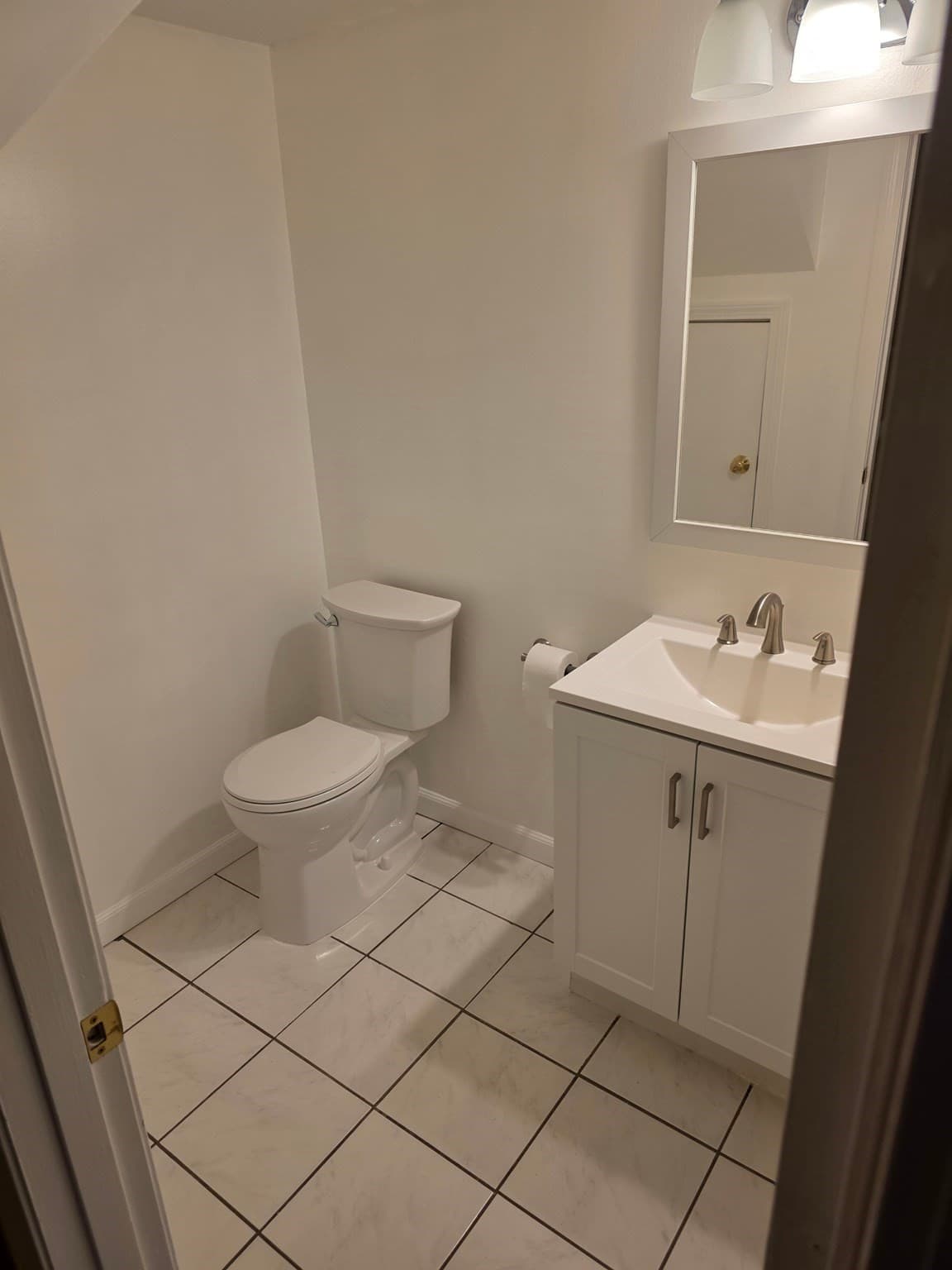 Condominium at 206 Greenbrook Dr # 206, Stoughton MA 02072, photo 7 of 17