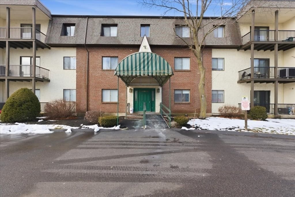 232 Canton St # 308, Randolph MA 02368 photo 2