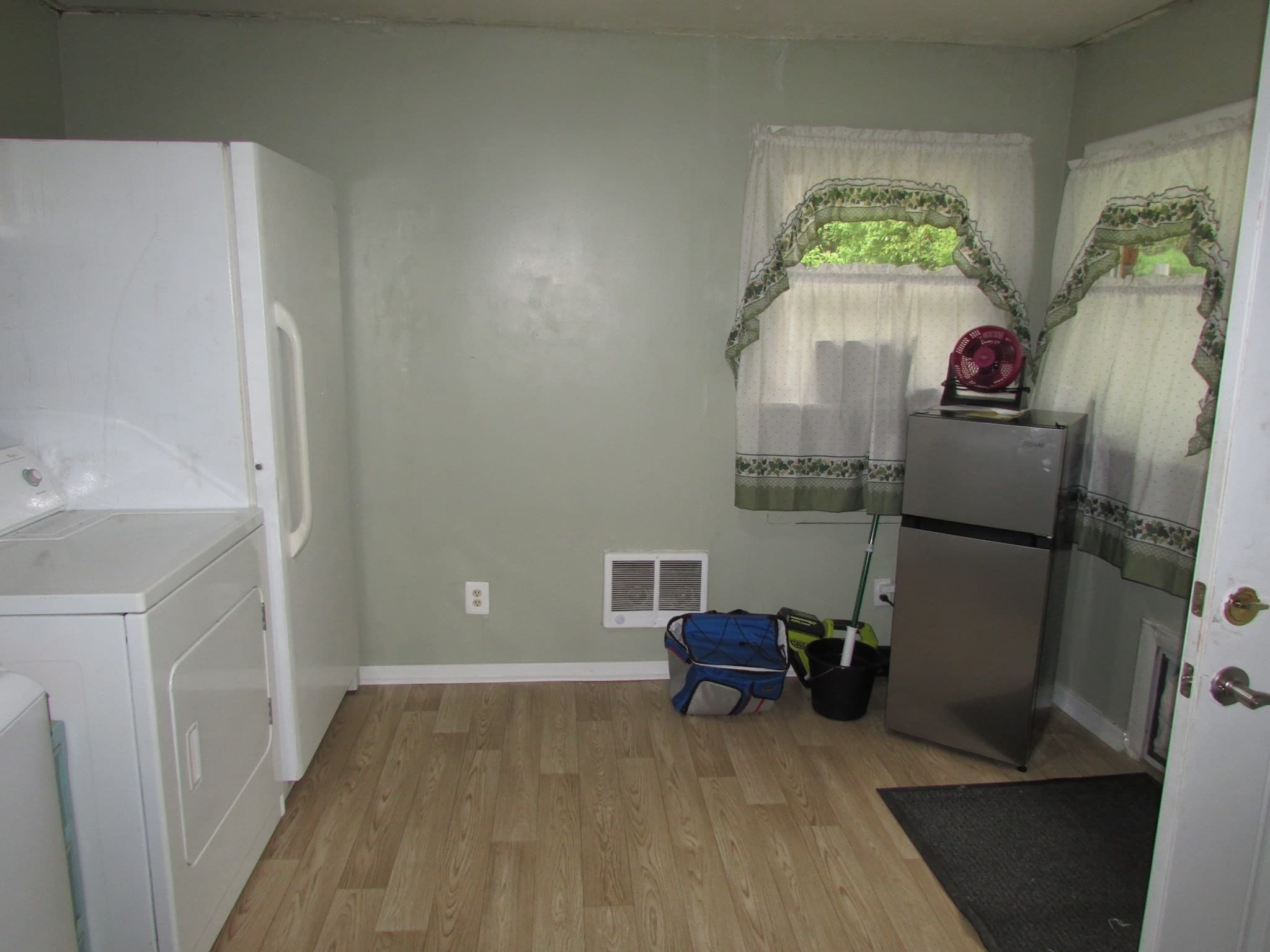 Single Family Residence at 10 Bartlett St, South Hadley MA 01075, photo 10 of 41
