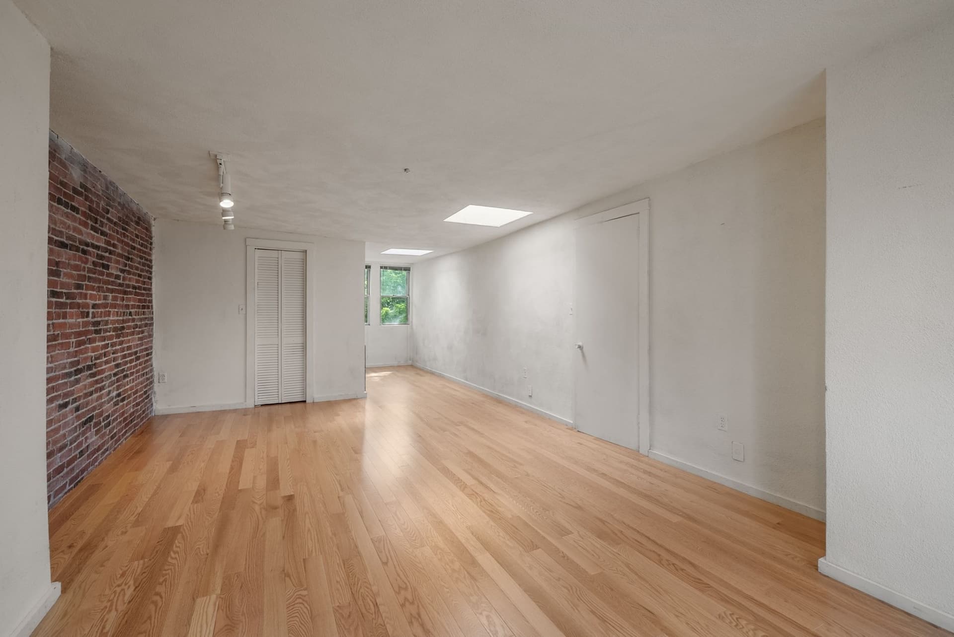 Condominium at 50 E Springfield St # 2, Boston MA 02118, photo 10 of 23