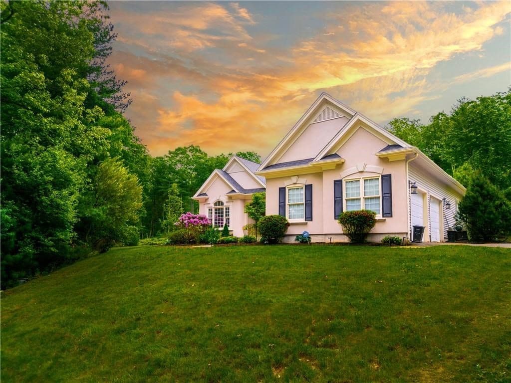Single Family Residence at 4 Hart Pond Drive, North Smithfield RI 02896, North Smithfield, photo 36 of 36