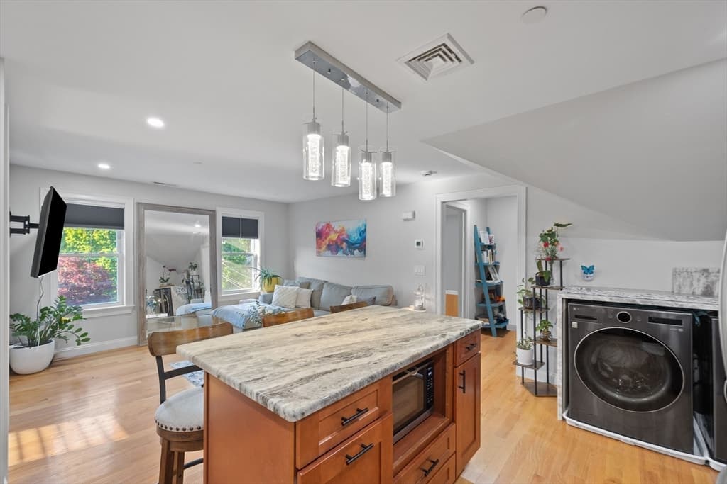 6 Nelly St # 3, Wakefield MA 01880