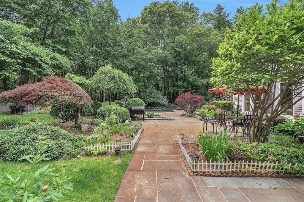 784 Strawberry Hill Rd, Concord MA 01742 photo 40