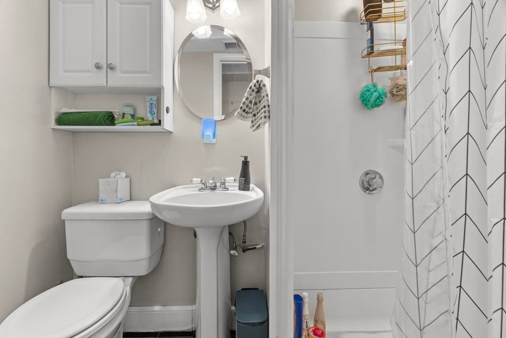 Condominium at 314 W 4th # 1, Boston MA 02127, Boston, photo 10 of 12
