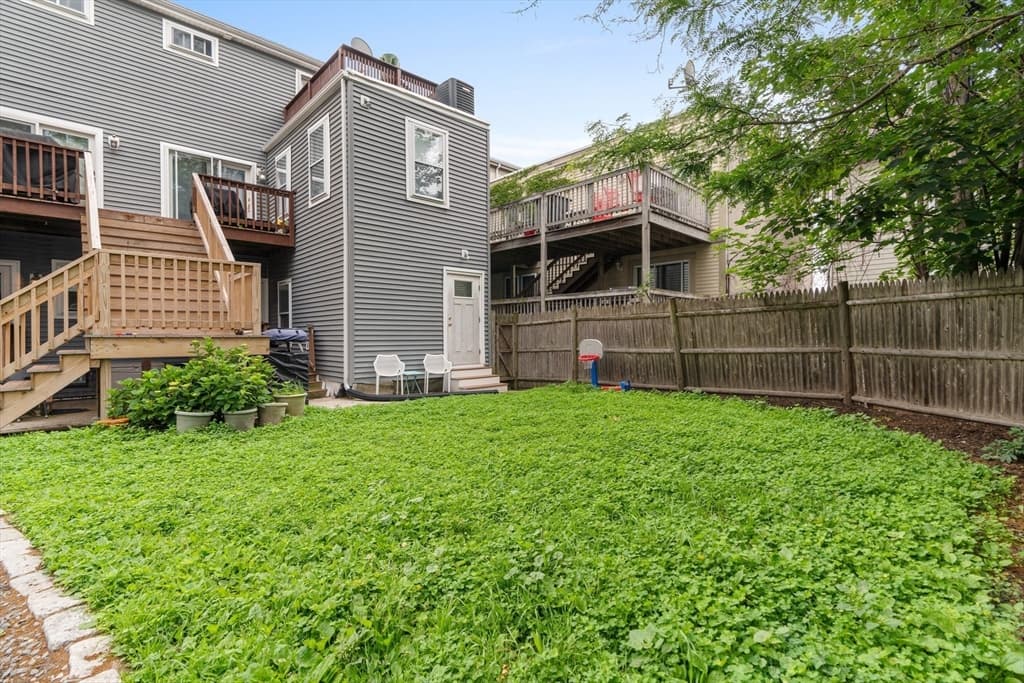 Condominium at 314 W 4th # 1, Boston MA 02127, Boston, photo 11 of 12