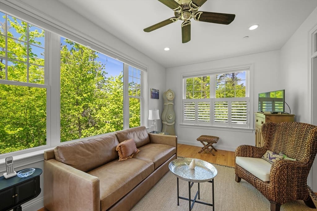 28 Kennedy Rd # B, Gloucester MA 01930 photo 19