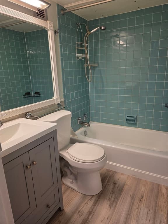 70 Southbridge St # 811, Worcester MA 01608 photo 5