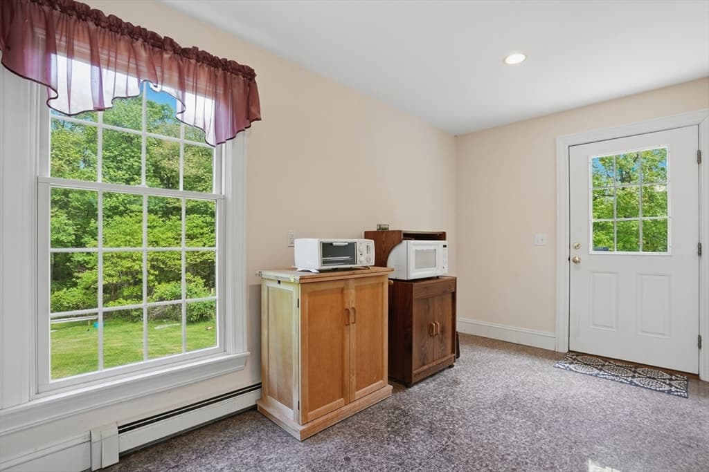 332 Division Road, Dartmouth MA 02748 photo 32