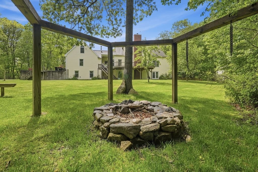 332 Division Road, Dartmouth MA 02748 photo 41