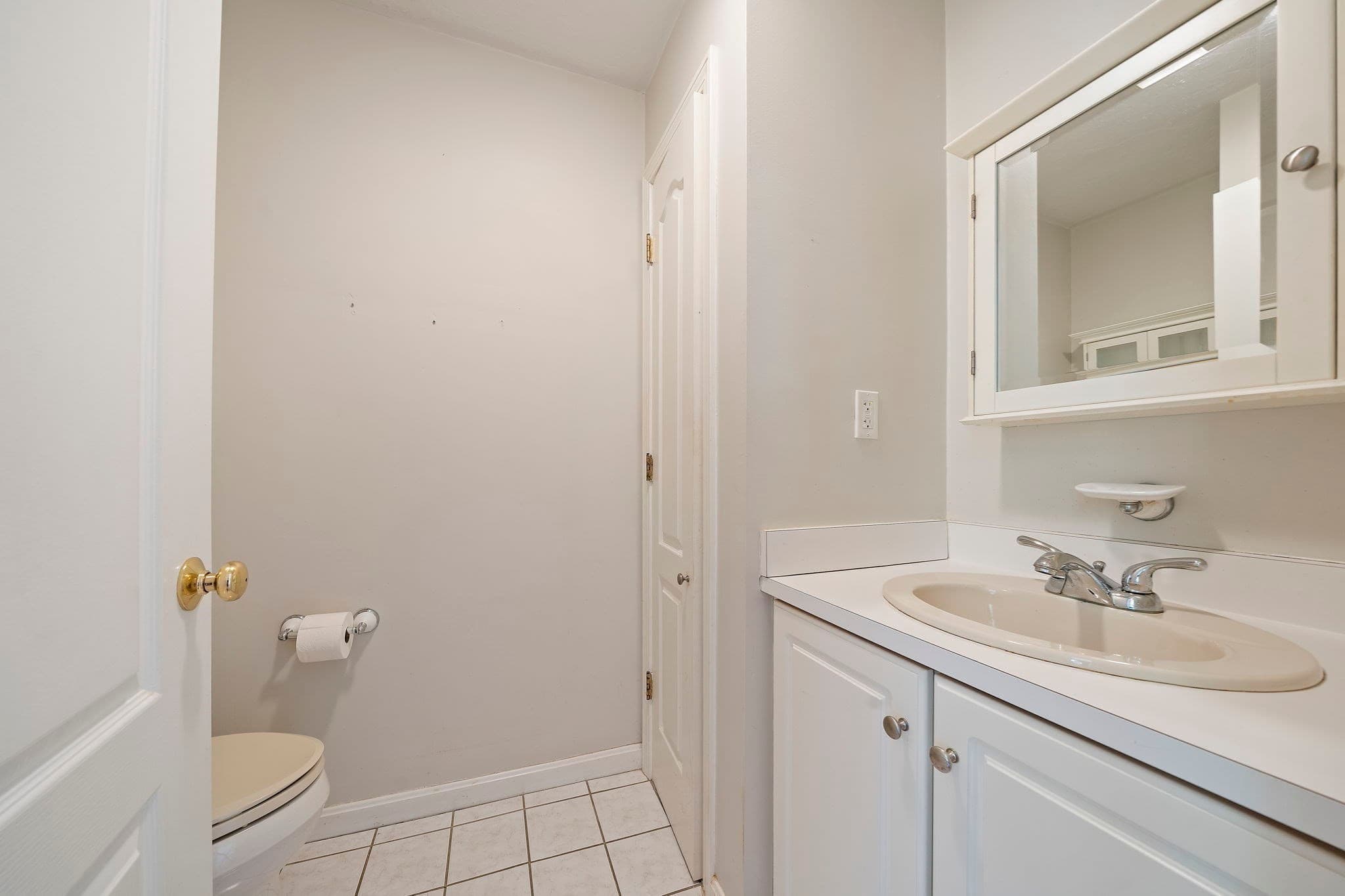 Condominium at 501 Auburn St # 402, Whitman MA 02382, Whitman, photo 19 of 41