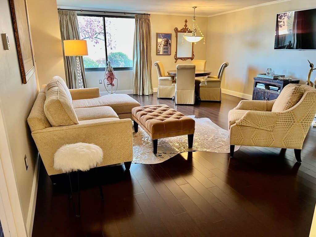 Condominium at 404 Paradise Road # 1D, Swampscott MA 01907, Swampscott, photo 11 of 36