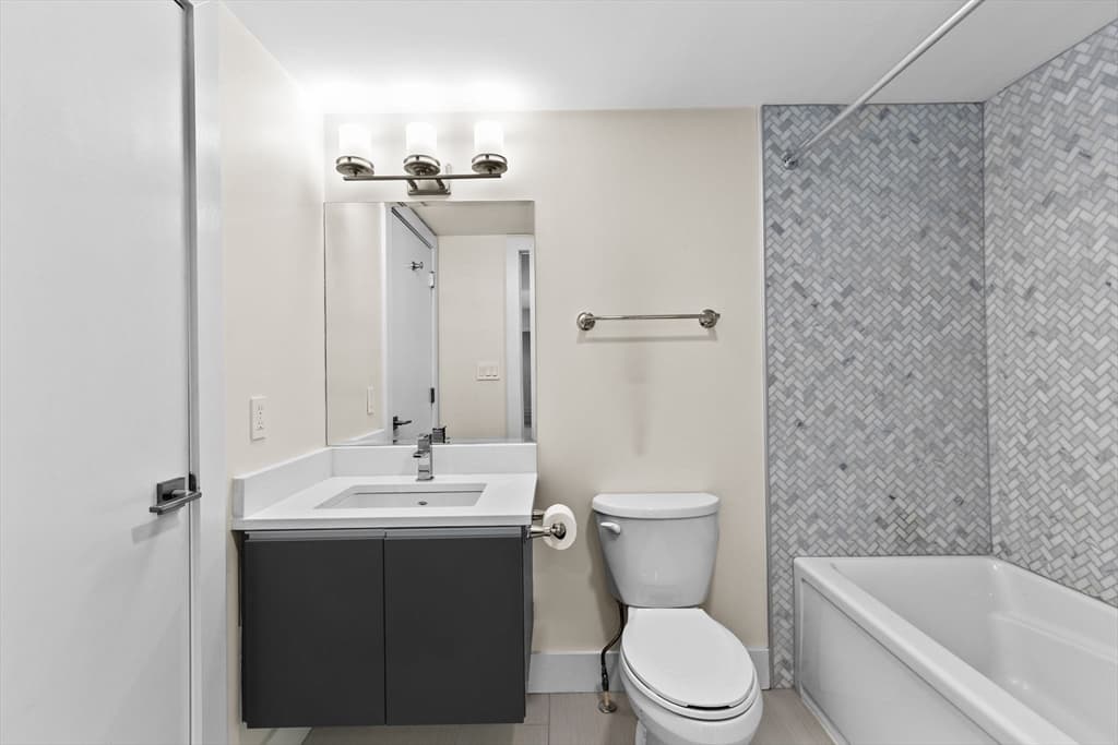 Condominium at 85 Willow Ct # 302, Boston MA 02125, Boston, photo 20 of 31