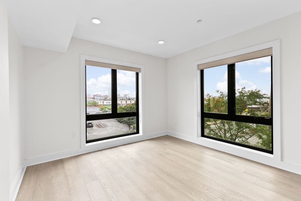 Condominium at 85 Willow Ct # 302, Boston MA 02125, Boston, photo 18 of 31