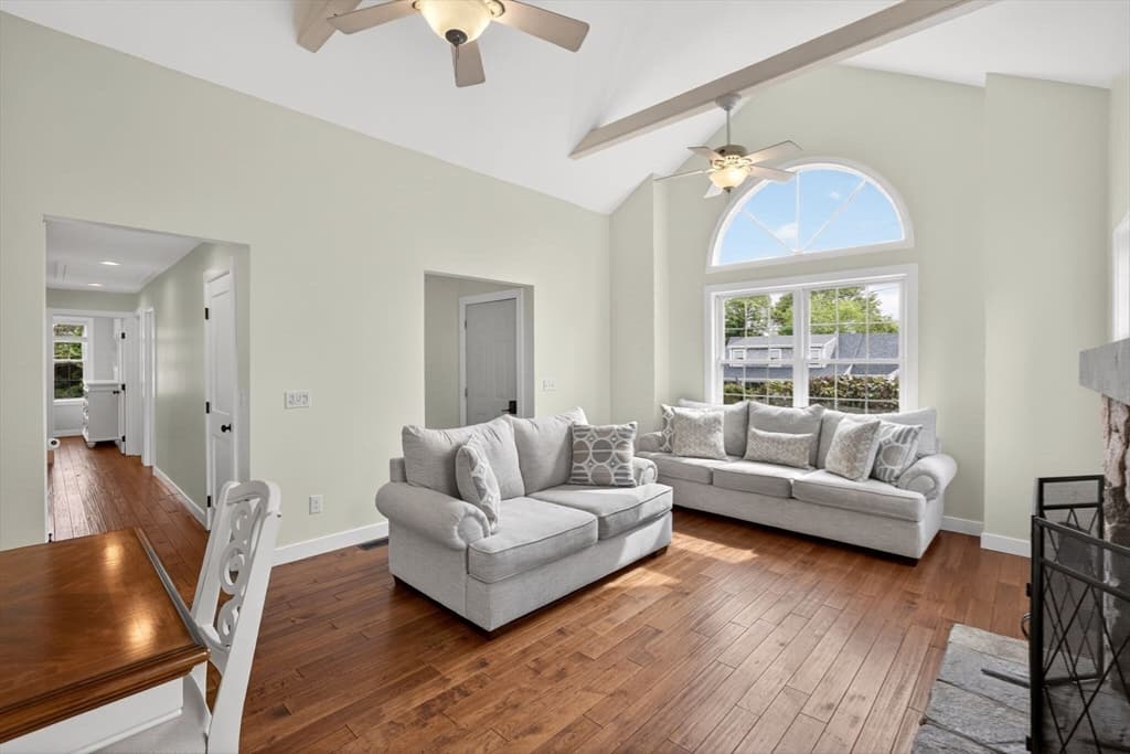 Single Family Residence at 27 Bellavista Dr, Bourne MA 02559, photo 10 of 40