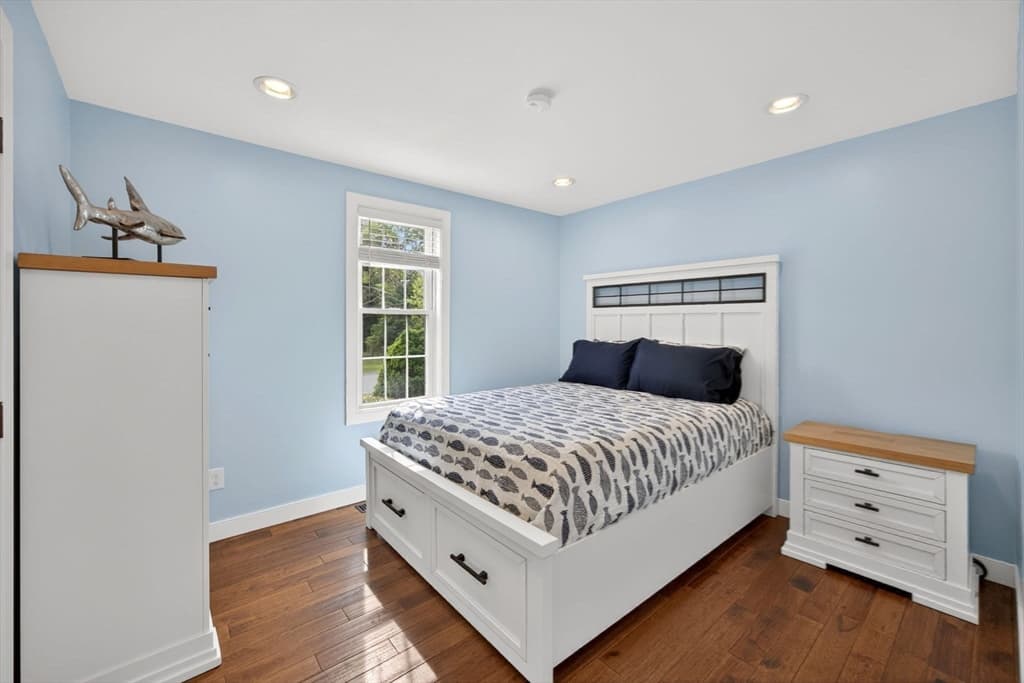 Single Family Residence at 27 Bellavista Dr, Bourne MA 02559, photo 18 of 40