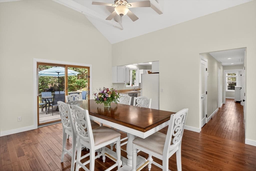 Single Family Residence at 27 Bellavista Dr, Bourne MA 02559, photo 11 of 40