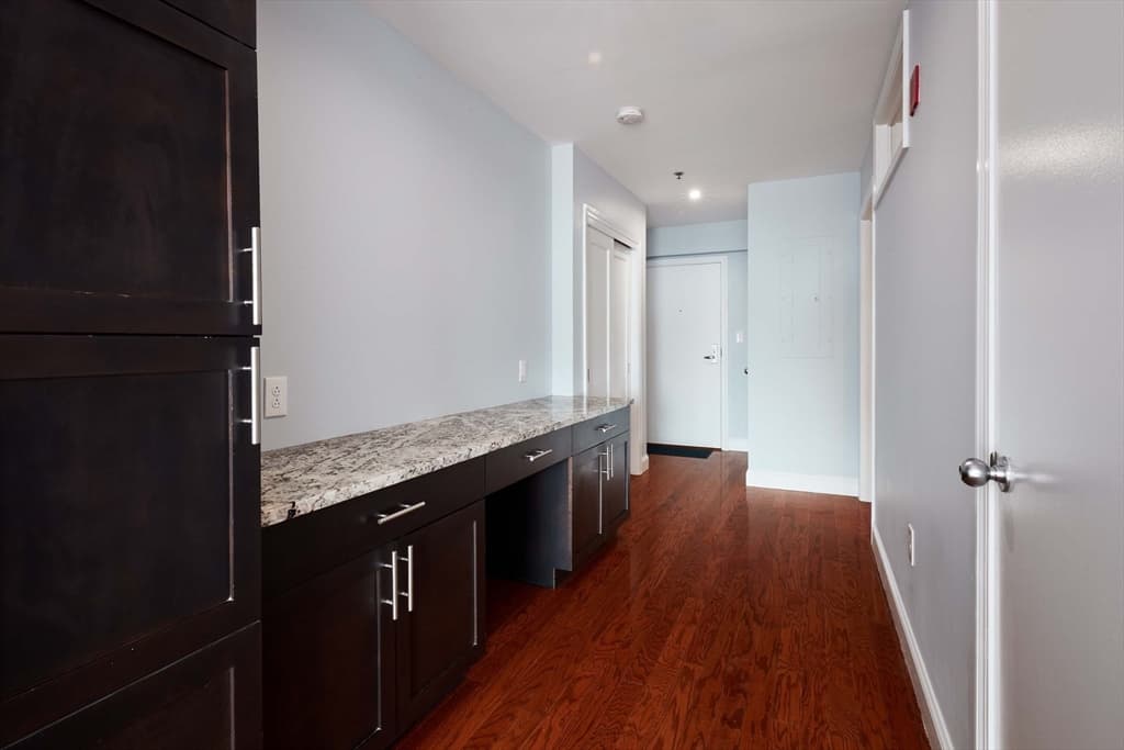 Condominium at 234 Causeway St # U819, Boston MA 02114, Boston, photo 7 of 16