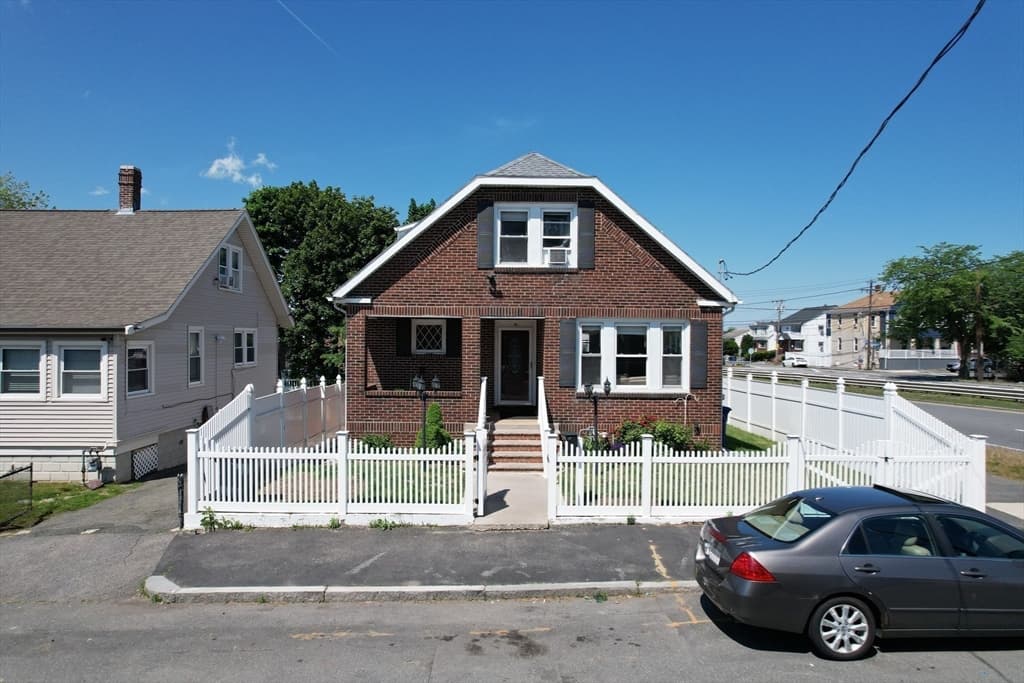 96 Stanton Ave, Revere MA 02151